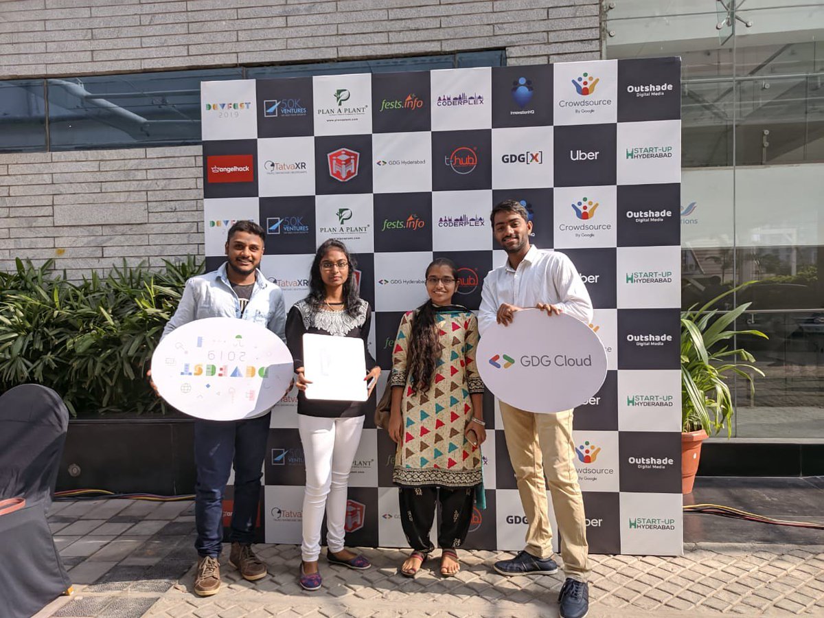 powerpavan3's tweet photo. At now at Cyber Conventions for Google developer fest.😊😁
#devfest2018 #gdghyd https://t.co/XnVGrNvEhg