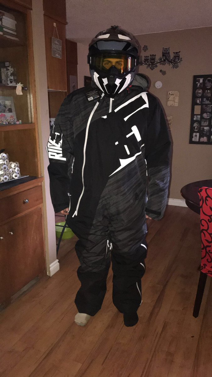 auto_bang's tweet photo. Ready for the season rip a few shittys to eh!!! #ride509 #ckxgear https://t.co/DclHf1bmMa