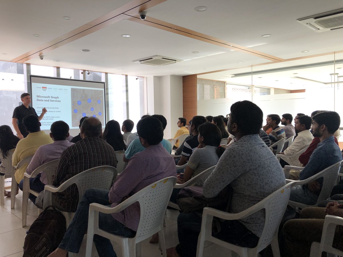 kirtipprajapati's tweet image. Full house  #M365DevBootCamp AHMEDABAD @stevenmfowler @purvd @Chandreshpansu1 @AjitKadiya 
#Microsoft365 #Office365Dev #Microsoft365Dev #Office365 #SharePoint #PowerApps #PowerBI #Azure #SPFx @aOSComm