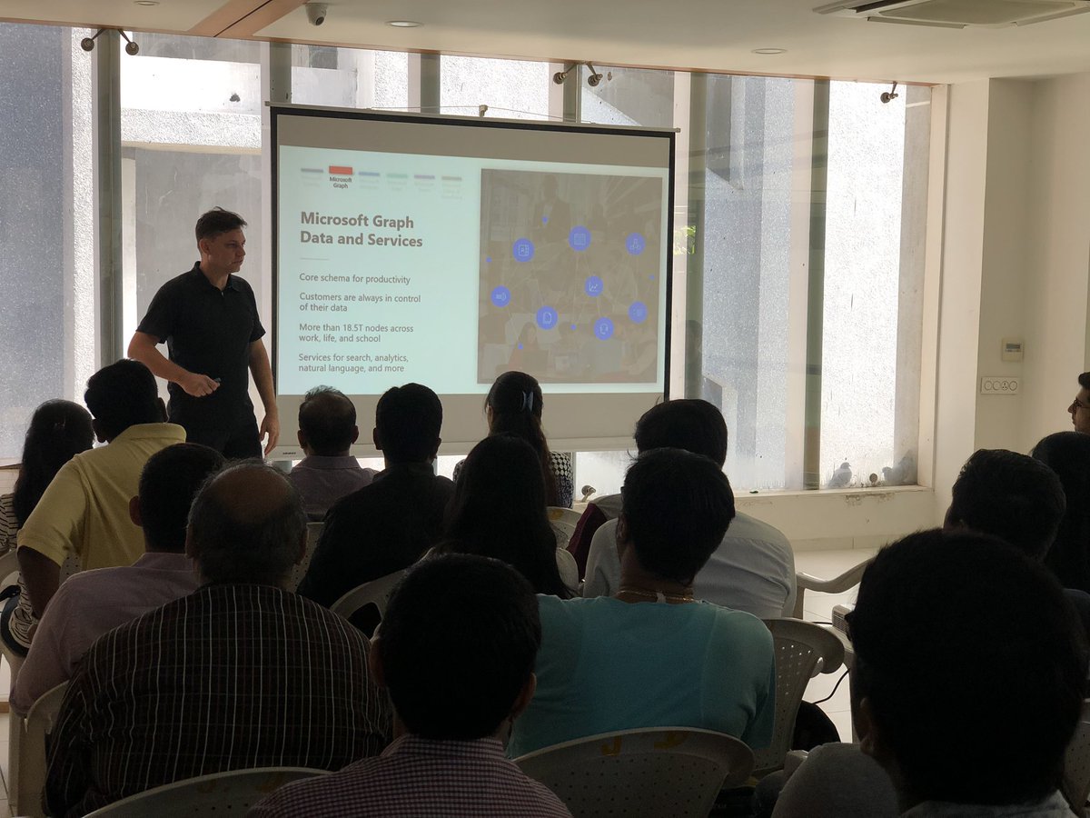 kirtipprajapati's tweet image. Full house  #M365DevBootCamp AHMEDABAD @stevenmfowler @purvd @Chandreshpansu1 @AjitKadiya 
#Microsoft365 #Office365Dev #Microsoft365Dev #Office365 #SharePoint #PowerApps #PowerBI #Azure #SPFx @aOSComm