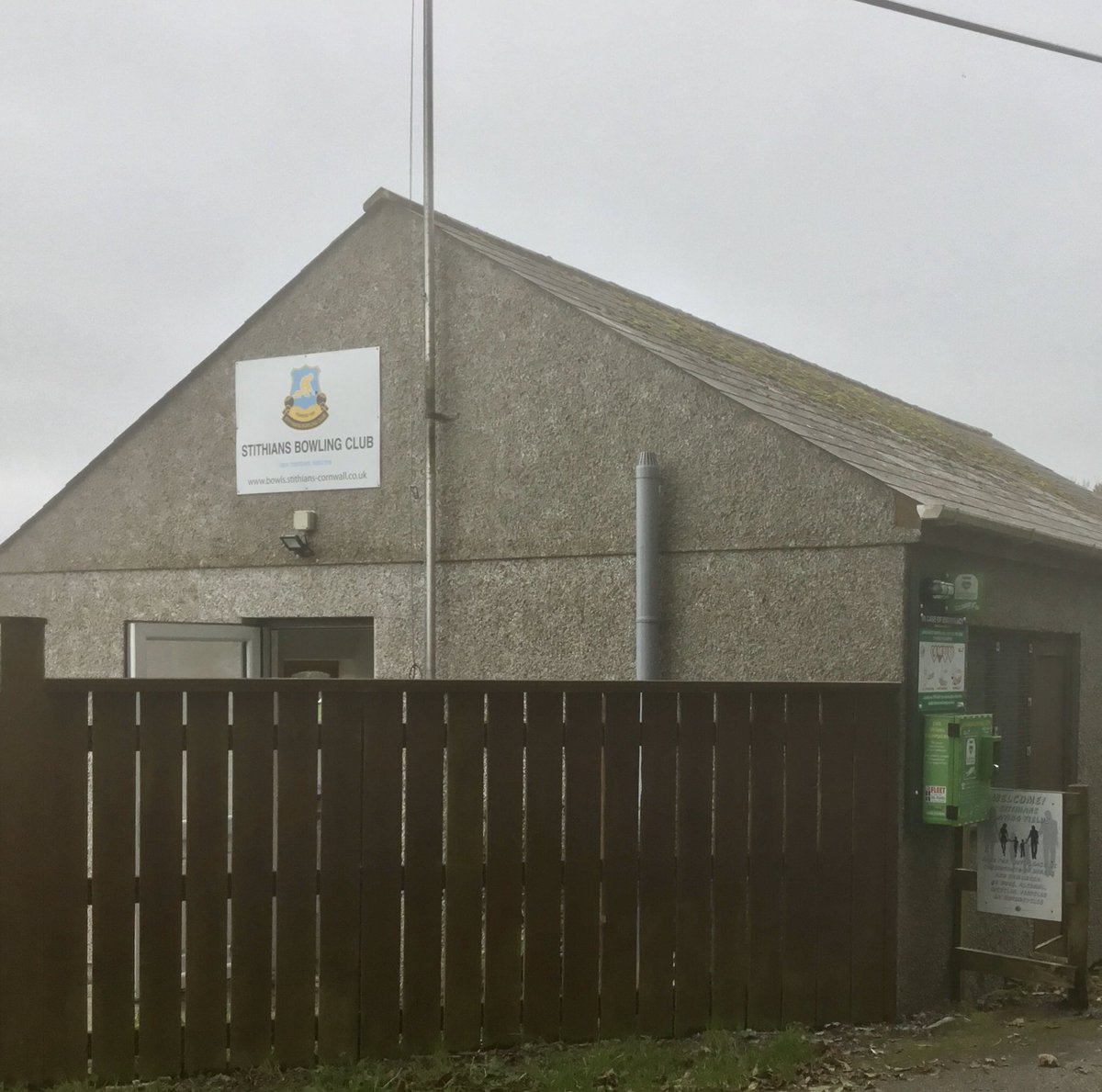 Cabinet 109 installed on Thursday at Stithians Bowls club

<a href="/AlanOdgers/">Alan Odgers</a> <a href="/SWESolutionsLtd/">SWE Solutions Ltd</a> <a href="/davidjonesCS/">DJ exasperated</a> <a href="/CardiacScience/">Amreece</a> 

#Stithians #Cornwall #AED #Defibrillator #AEDfound