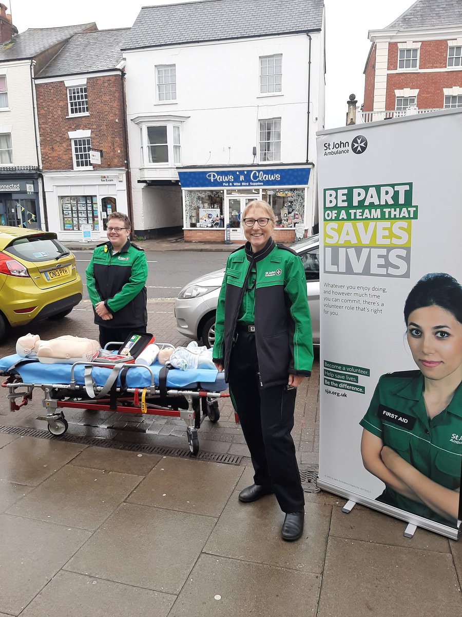 Team Wellington are teaching lifesaving skills to members of the public.  #RestartaHeart