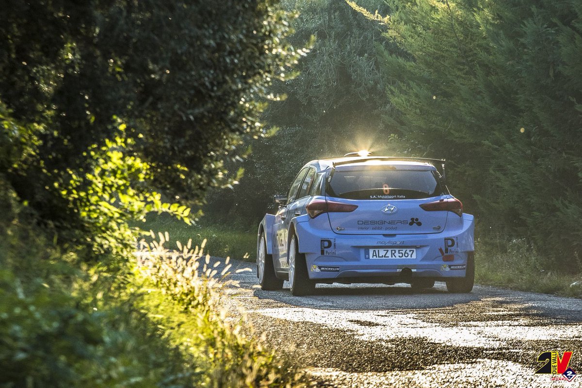 Un incidente nel primo tratto della PS6 "Santissima Trinità 1" ha obbligato Luca Hoelbling al ritiro. Equipaggio ok ma i danni riportati dalla Hyundai i20 R5 New Generation non hanno consentito di riprendere la corsa. Peccato.
<a href="/RallyDueValli/">Rally Due Valli</a>