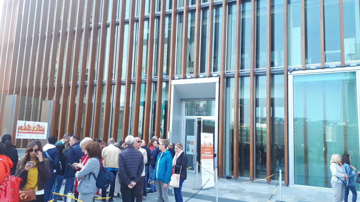 faimilano's tweet image. In diretta dalle #giornateFAI d’autunno. Qui l’headquarter di COIMA, completamento dell’intervento di riqualificazione di Porta Nuova.