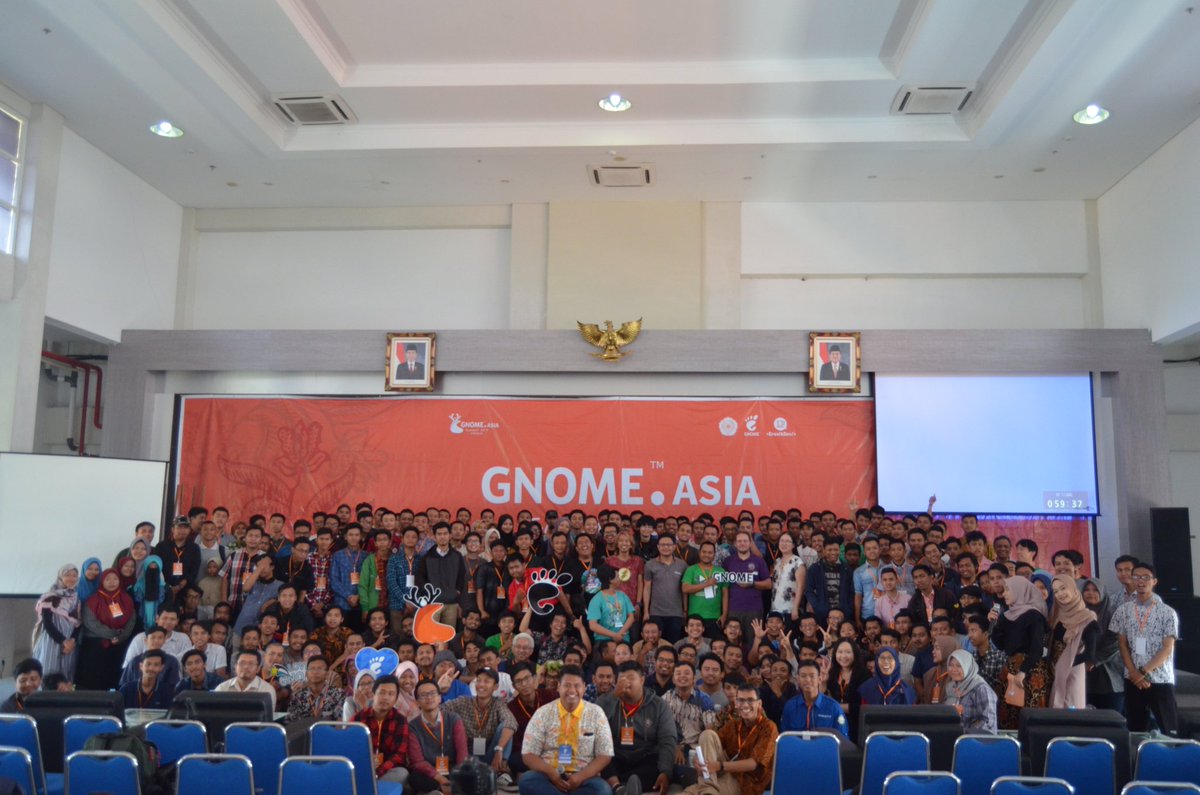 fizuMubarrok's tweet image. Gnome summit 2019 (Gresik, EastJava Indonesia) 1stDay
#CrazyRichDesktop 
#GNOMEAsia19