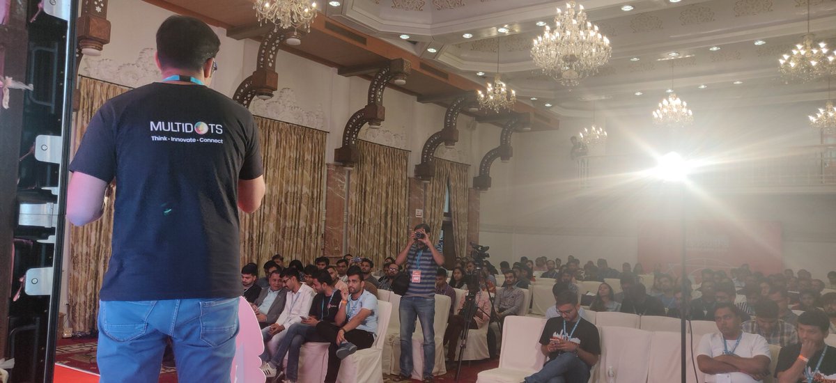 purvangsjoshi's tweet photo. @TheAwesomeAnish from @multidots on WP++, Next Level of Quality in WordPress. #WCVadodara https://t.co/FhbhkTjOCD