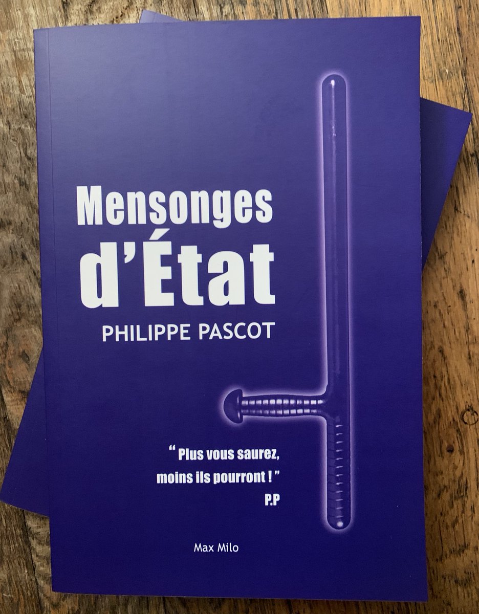 #MensongesdEtat #Manipulation “Un mensonge par manque d’information de la part du président ? La suite de l’enquête montrera malgré les pressions que #GenevièveLegay a bien été bousculée violemment par un policier. #Police #Giletsjaunes