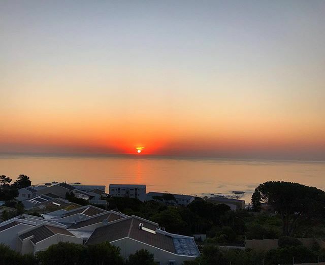 Devdemoyland's tweet photo. “Watch more sunsets than Netflix.”
Happy Friday and have a wonderful weekend ahead.
.
.
.
.
.
.

#campsbay #campsbayproperty #realestate #luxuryhouses #property #lifestyle #dreamhome #summer #sunset #beautiful #chaseveritt #holiday #view #sale #luxury #o… https://t.co/1gSmf63SYX https://t.co/OFnqHCQLyT