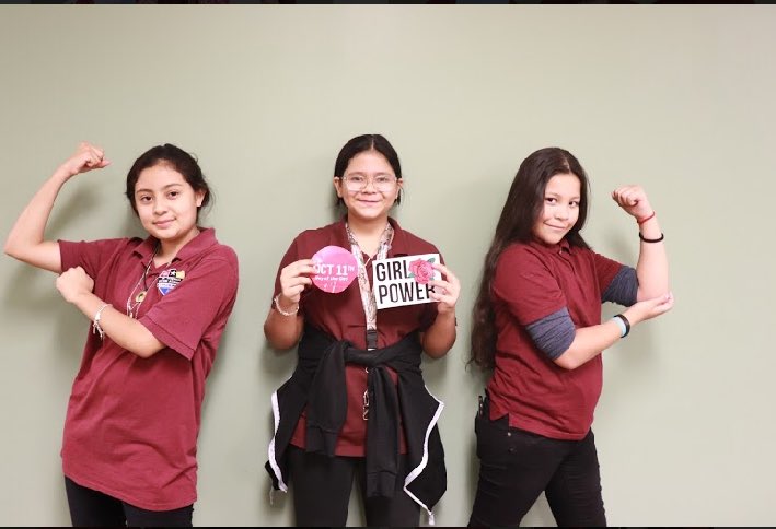 #HappyInternationalGirlDay to all of RYSS Scholars and to all of the young ladies out there! 💗 #EntreMujeres <a href="/UnidosUSLideres/">UnidosUS Líderes</a>  <a href="/WeAreUnidosUS/">UnidosUS</a>  <a href="/UPS/">UPS</a>
