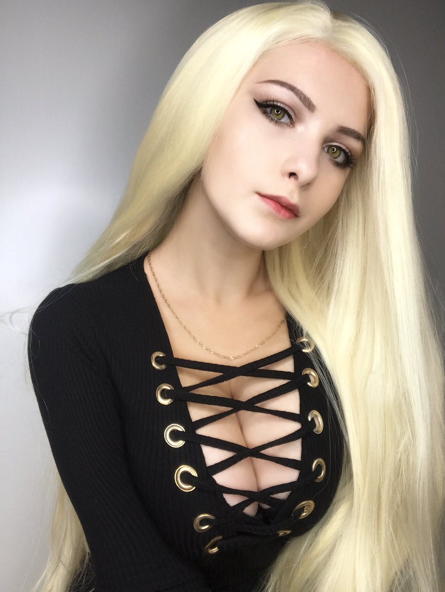 I would like to be a model, but my height 160 cm doesn’t allow me ><‘’  #fashion #blonde https://t.co/V42l420o3j