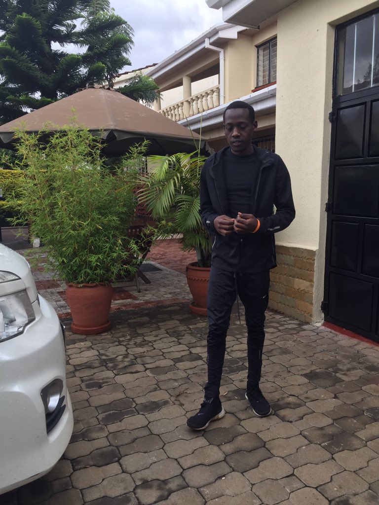 sydsawe's tweet photo. In honor of G.O.A.T @EliudKipchoge #IneosChallenge #Eliud159 #Kipchoge159 https://t.co/cv92IPgdfh