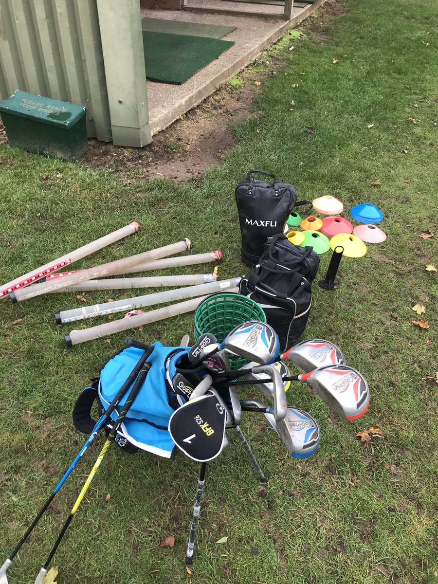 GolfStourbridge's tweet photo. It’s getting harder to distinguish between cones and leaves now! It’s Saturday Junior groups time again at Stourbridge! #juniorgolf #junior #golf #pga #pro #SaturdayMotivation #saturdaygolf #SaturdayMorning https://t.co/kMba6f5tlZ