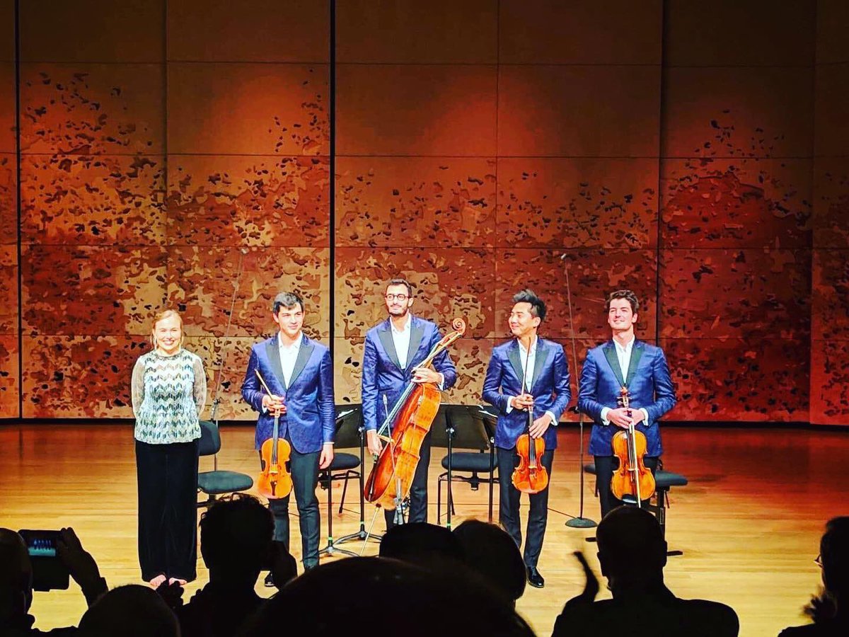 Yesterday we were the luckiest boys to have such a warm audience at @philharmoniedeparis !! Thank you to our muse @elsadreisig ... we had quite a journey through recording and concerts with the fantastic Schoenberg’s second string quartet !!
Now, time to go to the Free World 🇺🇸