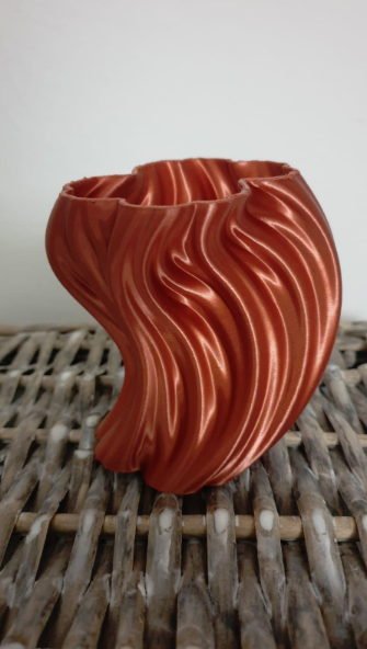 tianseoffice's tweet photo. #tianse #3dprinting #3dfilament #silkpla #redcopper Some customer has already ordered and printed our Silk Red Copper PLA - look at the neat spooling, smooth surface, shiny color &amp; glossy finish!😍Hope everyone would enjoy our New Arrival-TIANSE Silk PLA. Happy 3D printing!😘 https://t.co/F2dH7KACeS