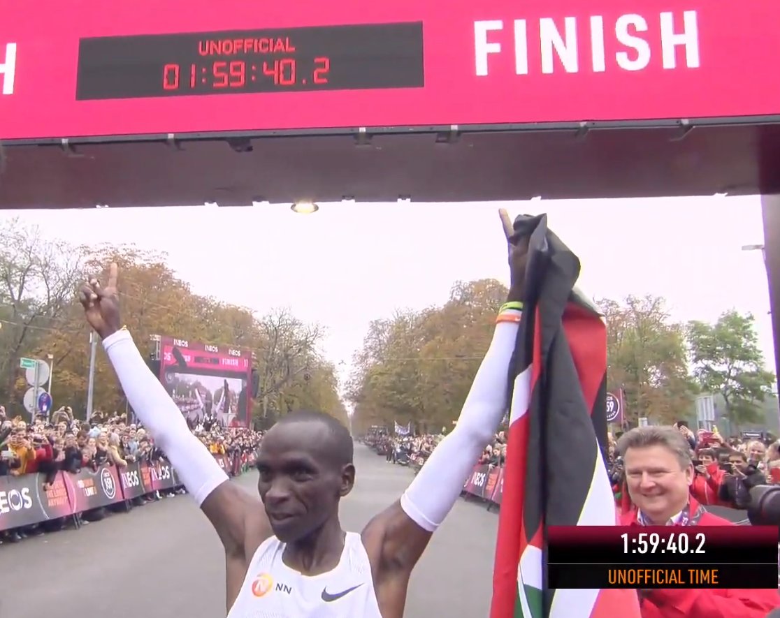 jose3030's tweet image. Eliud Kipchoge 1 hr 59 min, 40 secs.