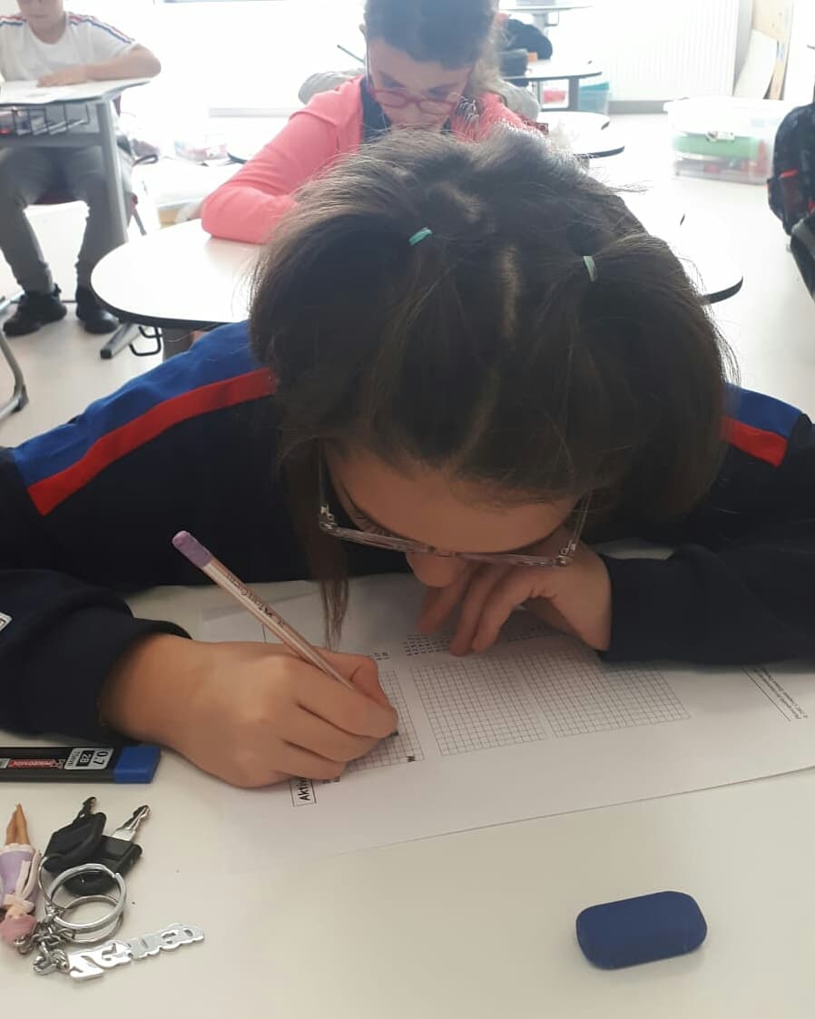 BK_Kirklareli's tweet photo. Avrupa Kod Haftası Etkinliklerimizden🌟Hikayeleştirme, oyunlaştırma,algoritma oluşturma,bilgisayarsız kodlama,rakamlarla piksel çalışması sonunda ise"Ben Yapabiliyorum" duygusunu yaşamaları. #kirklarelibahcesehirkodluyor
#CodeWeek #EUCodeWeek #HourOfCode #unplugged #wecancodeit https://t.co/jYMZspuifC
