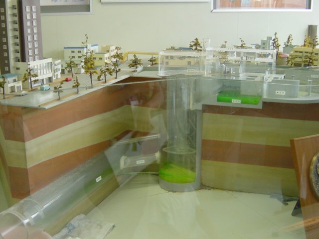 kozysan's tweet photo. 中野~杉並は幹線道路の地下を活用してこういう仕組み(=写真)が作られているんです。以前はしょっちゅう氾濫してたんですけど、備えあれば憂いなしです。 https://t.co/EUxfsDtKzB