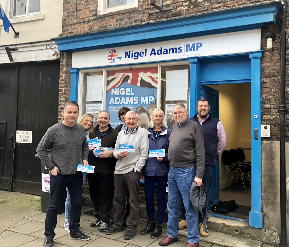 Out and about in #Tadcaster today with the team @Conservatives