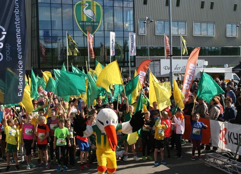 Voor de ADO Den Haag Fun Run as zondag zijn nog maar 85 startbewijzen beschikbaar. Inschrijven kan nog via: stadiumfunrun.com/ado  Zondag kan er nog ter plekke worden ingeschreven zolang de voorraad strekt. <a href="/Supportervs/">Supporter van Sport</a> @ADOMaatschappij <a href="/maandagrotterdm/">Maandag® Rotterdam</a> <a href="/CSUcleaning/">CSU</a> <a href="/McDonalds/">McDonald's</a>