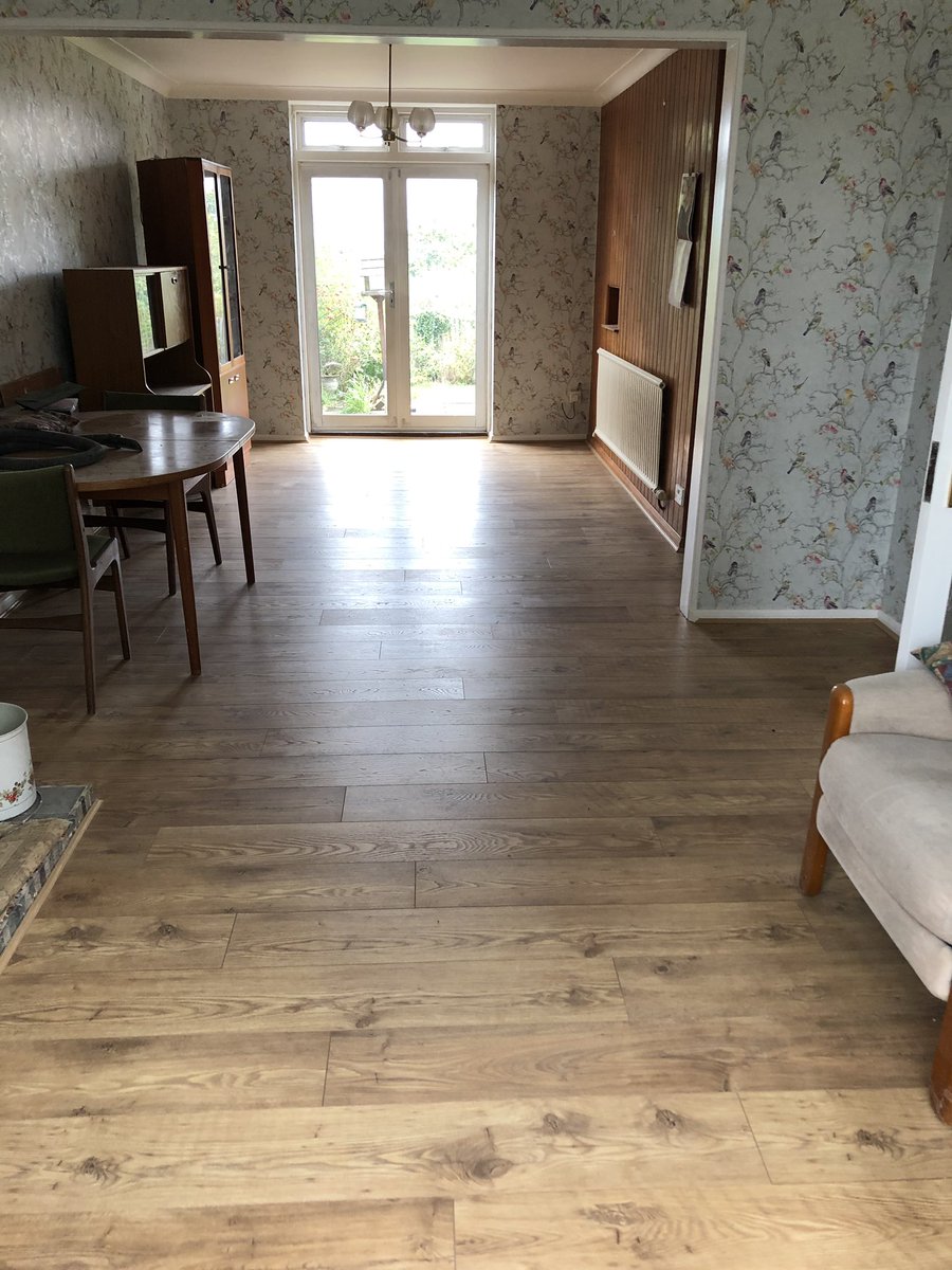 hscarpbuildltd's tweet photo. Flooring job completed this week in #chingford @howdensjoinery #hscarpentrybuildingltd #laminateflooring #howdens #carpentry @fmbuilders @Checkatrade https://t.co/W4rKgpfJ8o