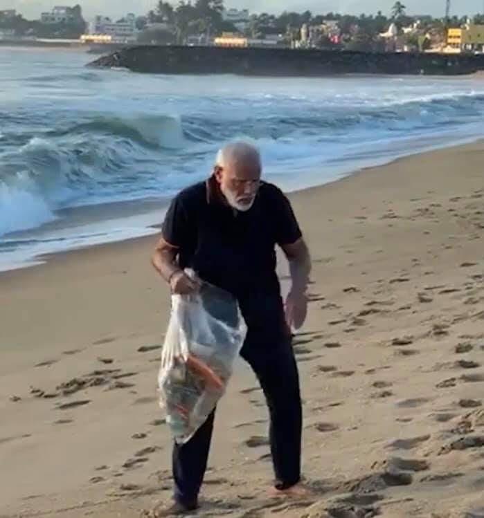 BRL413's tweet photo. धन्य हुआ ये दिन देखकर, दुःख भी साथ में है
स्वच्छ भारत का सच्चा सपना मेरे प्रधानमंत्री की आँख में है..
#Respect 💖#se_ @narendramodi Ji🇮🇳🙏 https://t.co/B3N4mh9dQr