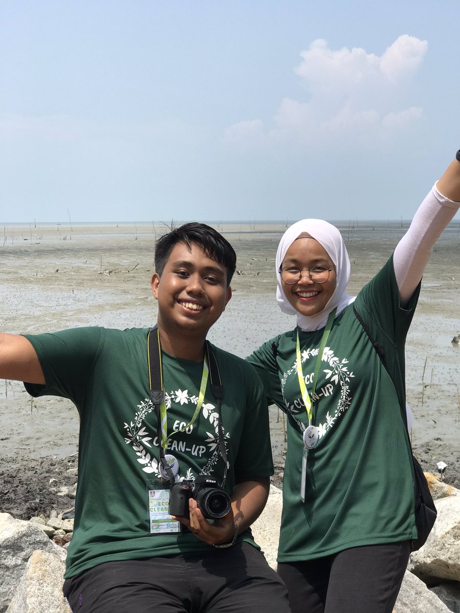 asyrafrusydi16's tweet photo. Taking pictures is savoring life intensely, every hundredth of a second. Look deep into nature and then you will understand everything better. To walk in nature is to witness a thousand miracles.
#UiTMdihatiku #jpsmalaysia #ecocleanup #RXcellent #SMFFARMASI https://t.co/QNzZLheTFU