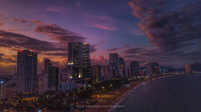 FelixJourney's tweet photo. Beautiful sunsets create beautiful moments.
.
.
.
#nhatrang #nhatrangbeach #nhatrangcity #nhatrangvietnam #vietnam #vietnamtravel #vietnamisawesome #travel #travelphotography #travelstory #vietnamesebeaches #roadtrip #journey #drone #dronephotography #dr… https://t.co/3HcpZ3ckeG https://t.co/Vp4MKH8MYP