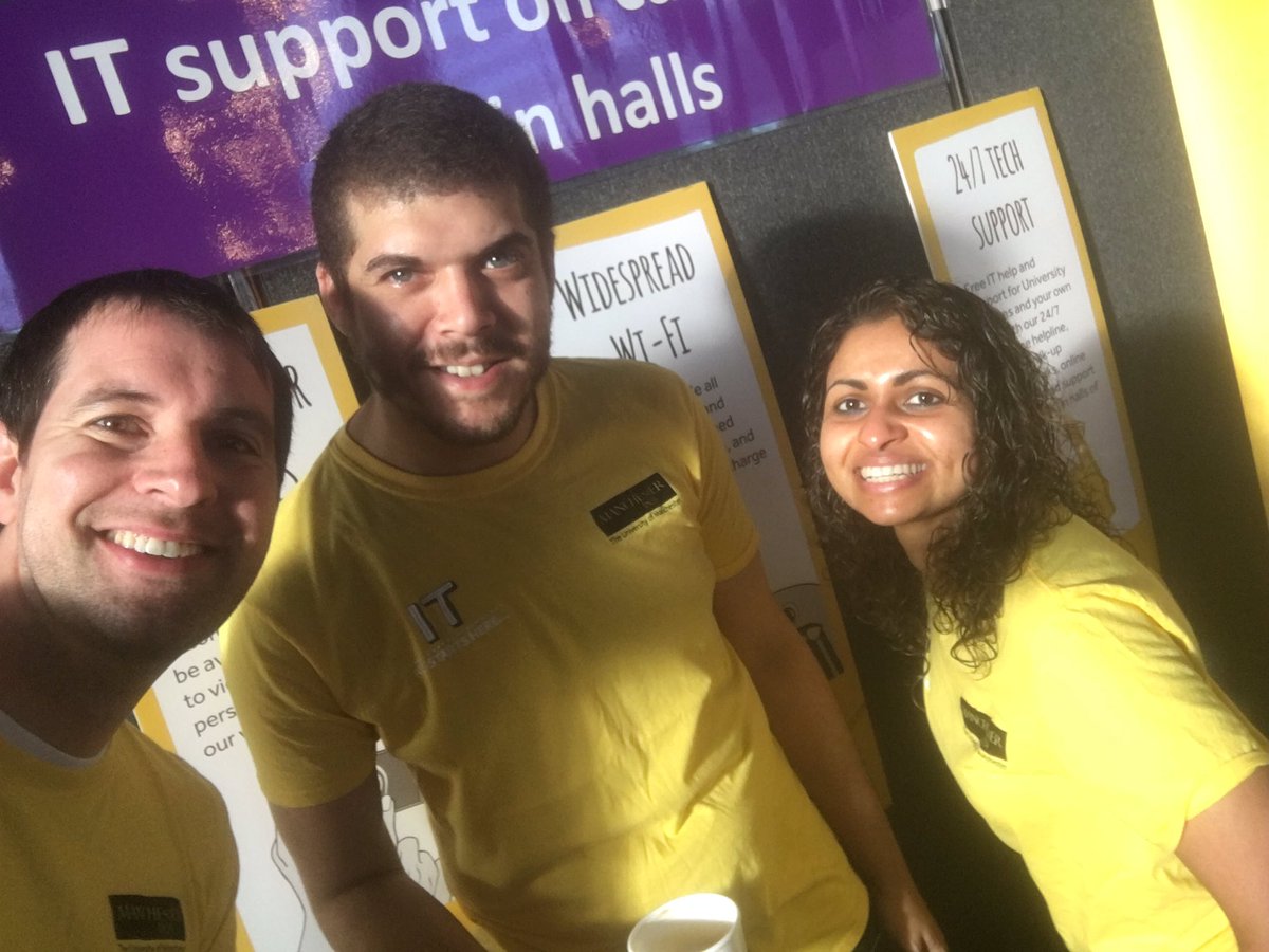 UoM_ITS's tweet photo. We’re in #WhitworthHall today for the #UoMopenday - if you’re on campus why not come down and see us? We have trendy(?) canvas bags, decent ‘clicky’ pens, huge smiles and plenty of IT information for prospective students #MakingIThappen https://t.co/y7UH0Rx7hq