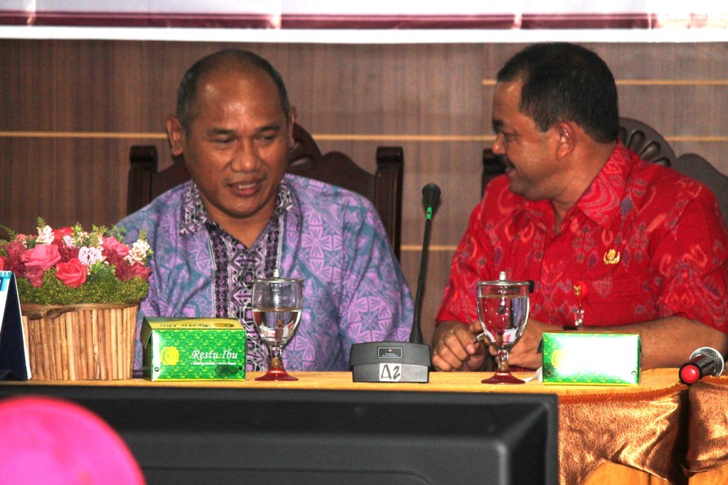 SemarangDaily's tweet photo. Sosioalisasi dan Penentuan Indikator RAD TPB Kabupaten Semarang https://t.co/PWZwNMvUO3 https://t.co/DwDvqUWjQL