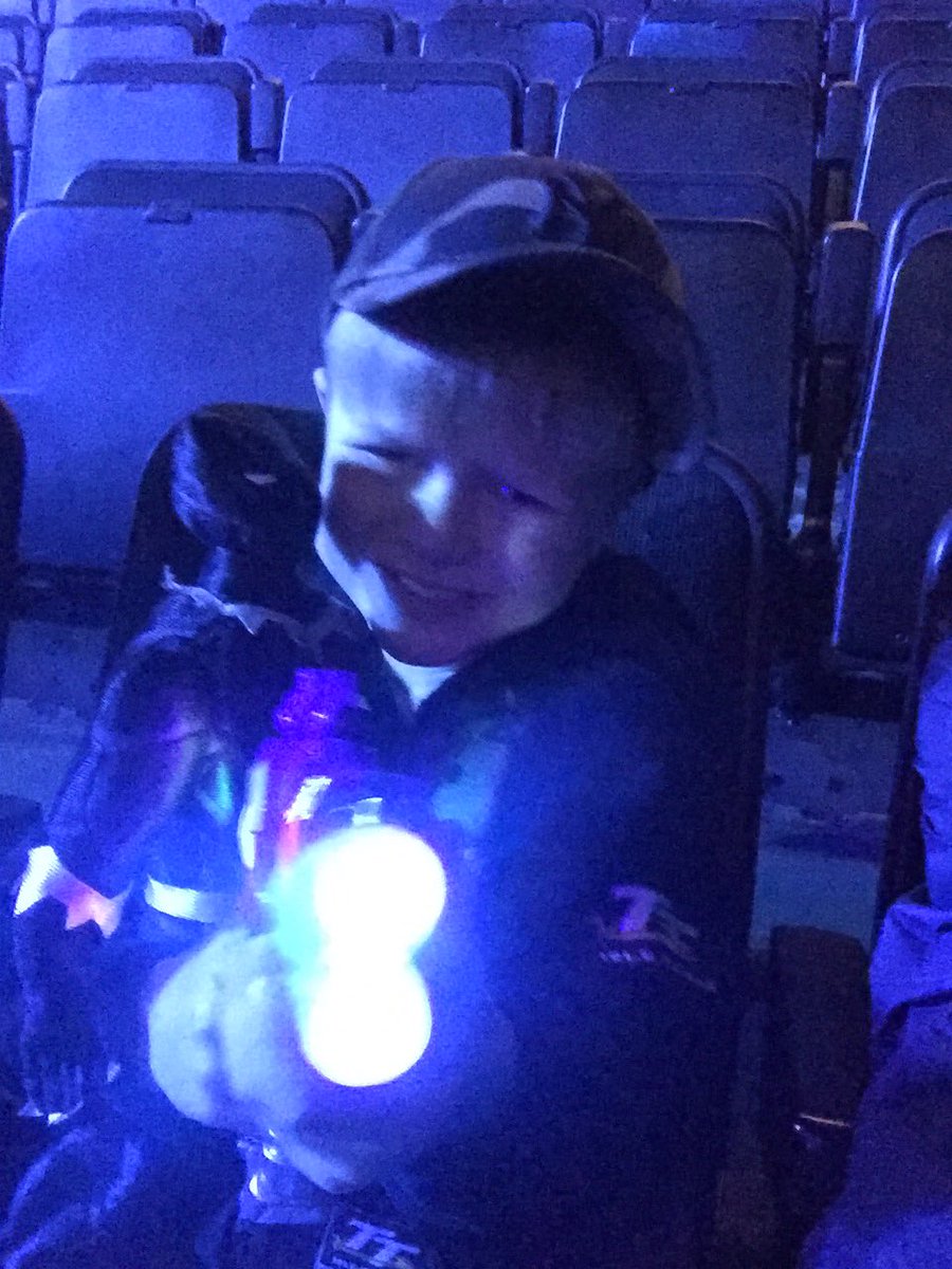 FastR1er's tweet image. #marveluniverselive