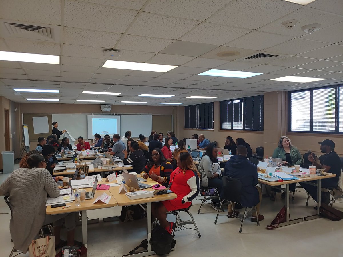School Leadership Academy 2019-2020:
Engaged participants increasing their Instructional Leadership lens to impact student achievement!!
#NEXTLEVELLEADERSHIP
#SIEMPREADELANTE
@LeadershipDev1 @HISD_Academics <a href="/angela_mcconico/">Angela McConico</a> <a href="/tyeromen/">Tetyana Yeromenko</a> <a href="/yolandabruce01/">Yolanda</a>
