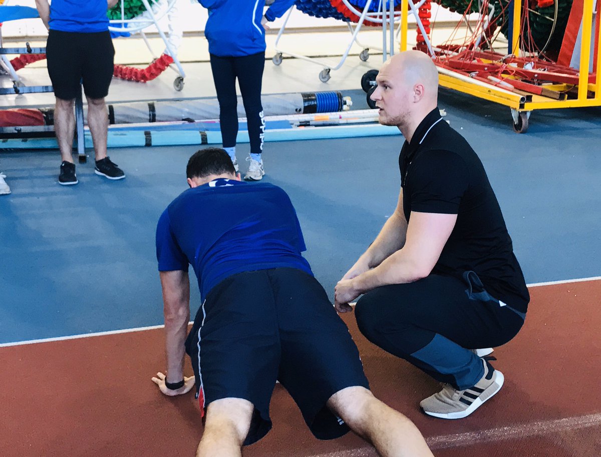 eyerite's tweet photo. Brilliant talk &amp; practical session from @JWalsh_91 on dryland training for young swimmers. Really useful messages and take aways for coaches to use in home programmes. #Glasgow #Swim #Coaching Clinic! #learning #alwayslearning @UofSSwim @cogst https://t.co/CCdboq2YSV