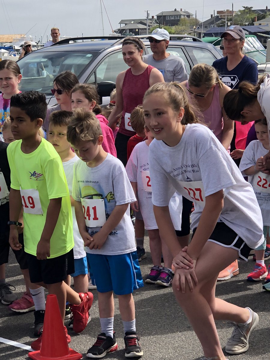 SistersShore's tweet photo. Lace up those running sneaks! Fall is the perfect time for races! or.... register now for spring running!
#fallraces #islandrunning #mvmarathon #readytorun #funrun
https://t.co/YgnmmO0Mhy https://t.co/TA86z6AgoH