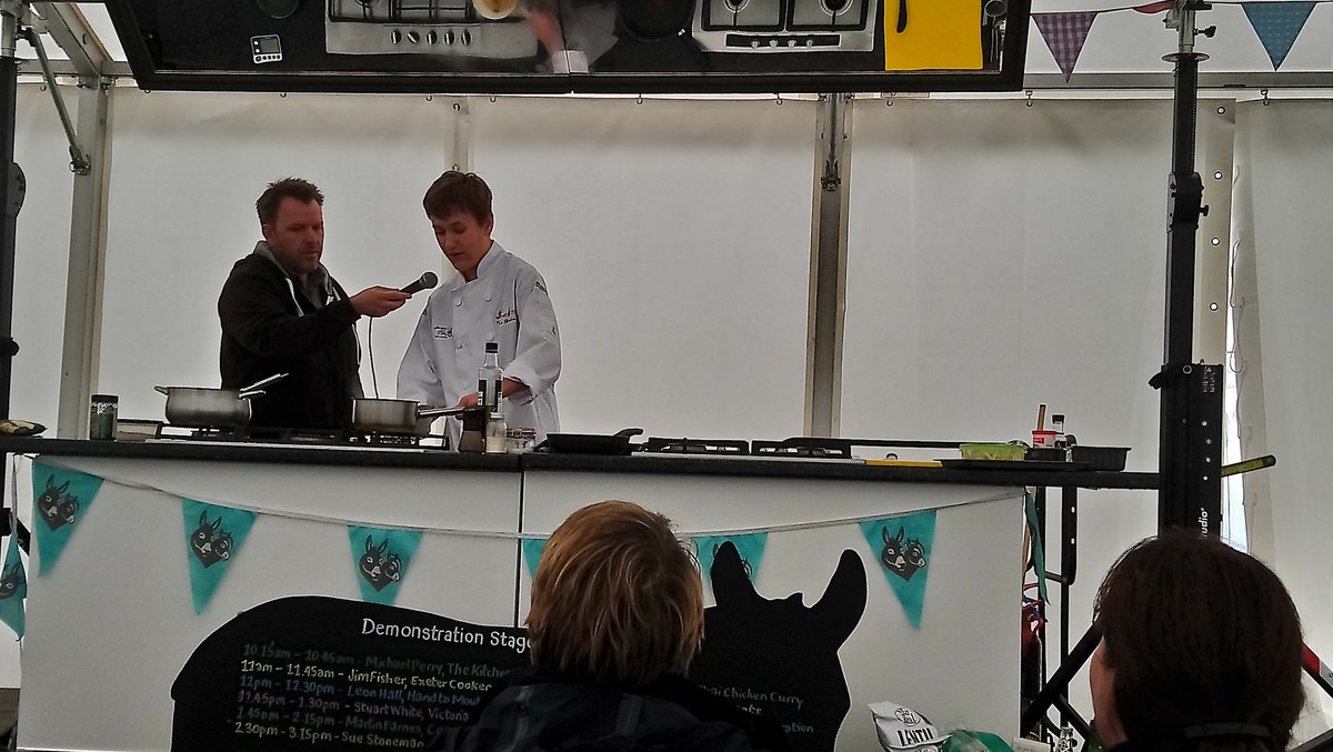 Sue_Stoneman's tweet image. The super talented young 'junior' chef @BoakesConor @SWChefComp cooking a mushroom risotto #onetowatch #chef #futureisbright here @DonkeySanctuary #familyfoodfair