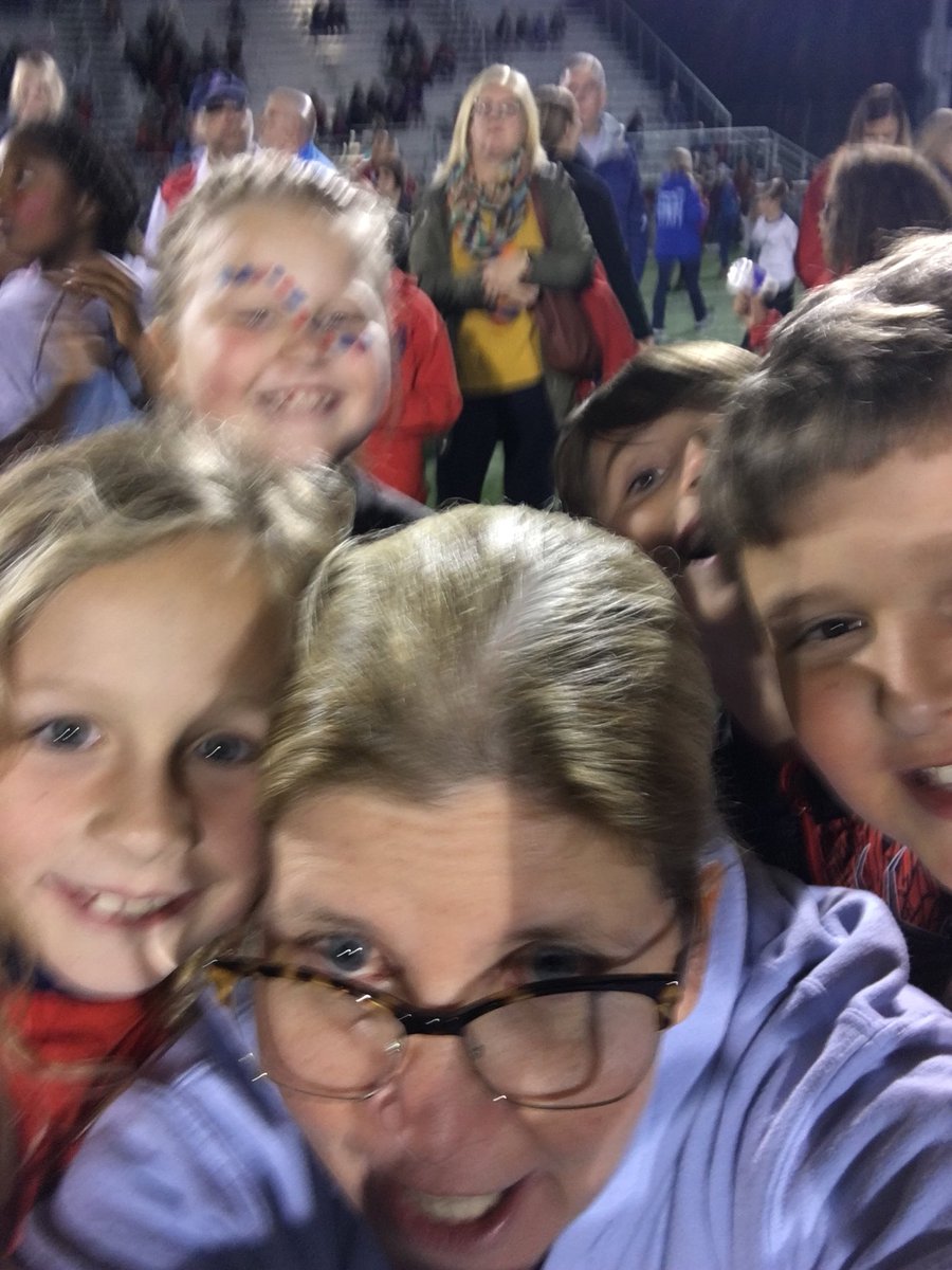 ellenpanzer1's tweet photo. @NSFairport Highlight of my Friday night❤️ https://t.co/1FYzNw972M
