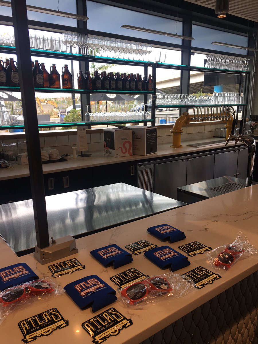 dc_atlas's tweet image. 🐕🍺 DRINK BEER &amp;amp; RESCUE DOGS 🍺🐶  10-2pm every @AtlasBrewWorks beer you buy at the Wholefoods Navy Yard bar, $2 will be donated to @Ruraldogrescue and our team will be giving out free swag!! Checkout the beer line up below! @PoPville @barredindc