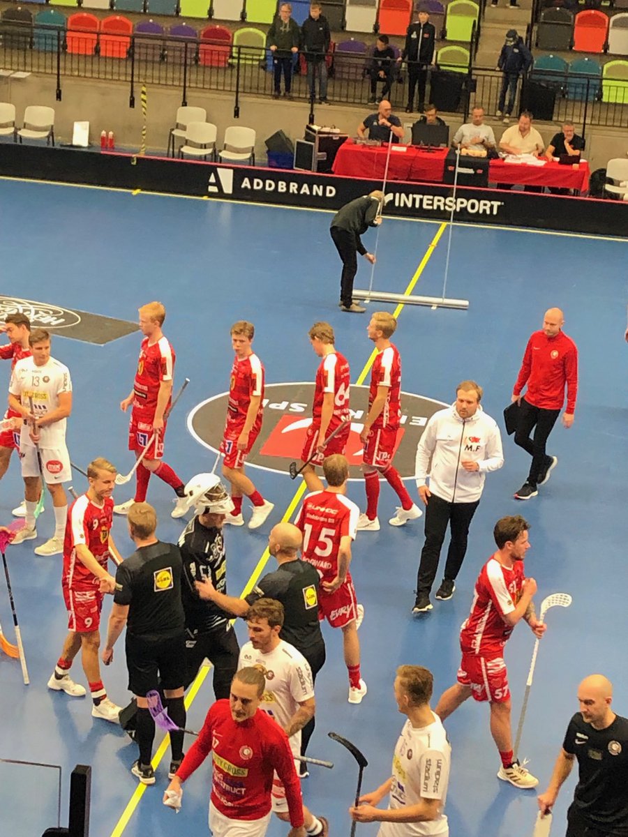 Slut! JIK står upp bra mot Storvreta men slutar 4-5 efter en stabil match ändå av ⁦<a href="/micke1986/">Mickael Fredriksson</a>⁩ lag!