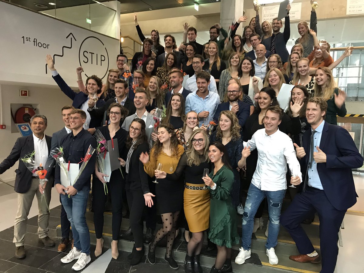 <a href="/HU_Utrecht/">Hogeschool Utrecht (inactief)</a> super trots op nieuwe lichting Masters!! Van harte gefeliciteerd met jullie diploma aan de beste specialistische Master van NL, en tot snel in het werkveld of binnen de opleiding!