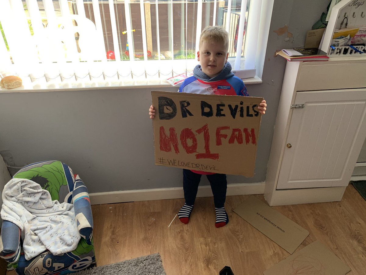 badgerheadno1's tweet image. Been up since crack of dawn @FilesAnna @DrDevilSRD @JackoHastings #1excitedkid #itstoearly #CUMONSOLLY!!!