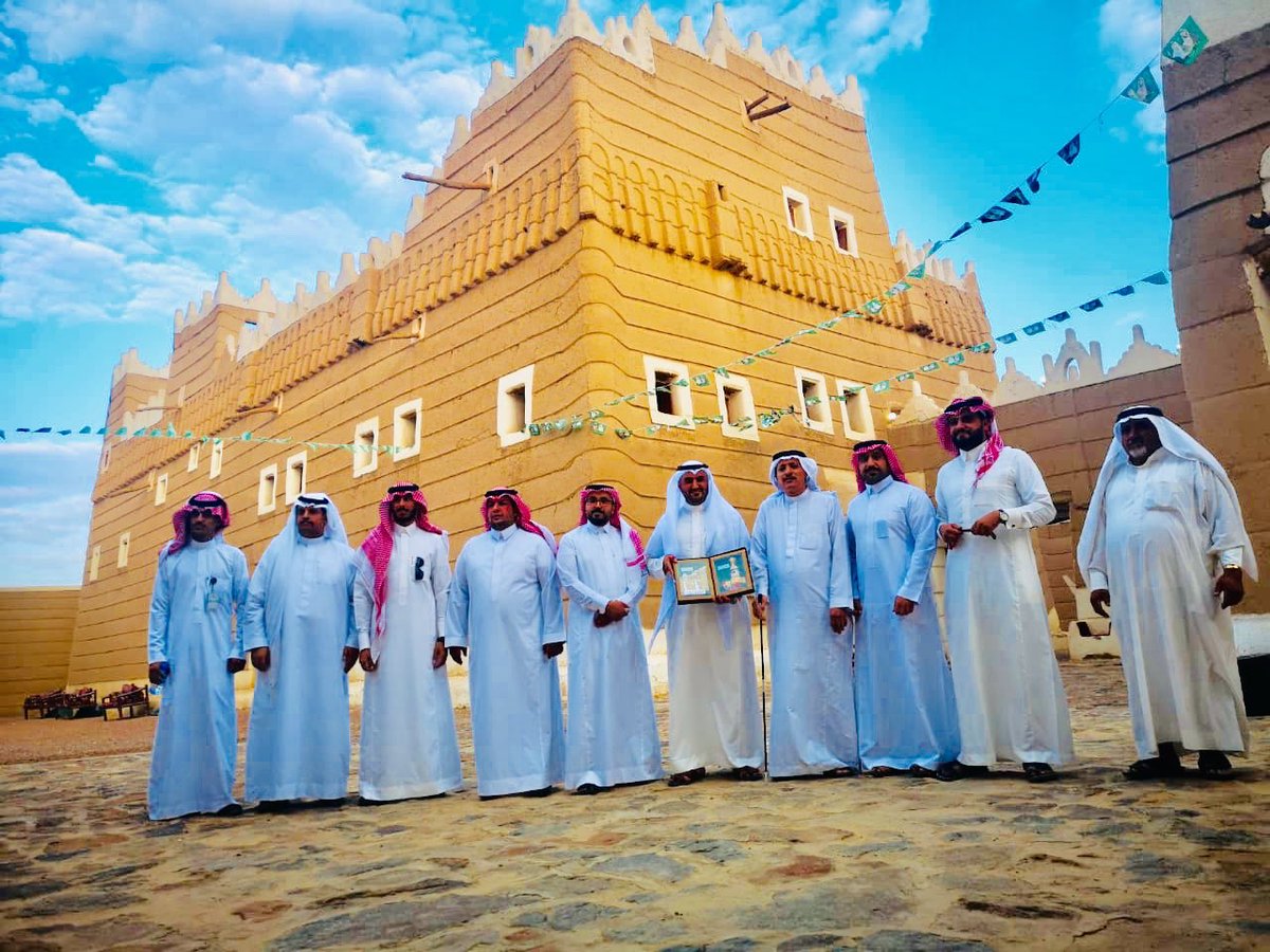 creativenagran's tweet photo. #مركز الإبداع الحرفي بنجران  @creativenagran # برنامج بارع  @SHP_KSA                                      #نجران_الان المركز مفتوح يوميا من الساعه ٤ عصرا الي  ٨ مساء           
             نتشرف في زيارتكم https://t.co/Hnus6odHBd