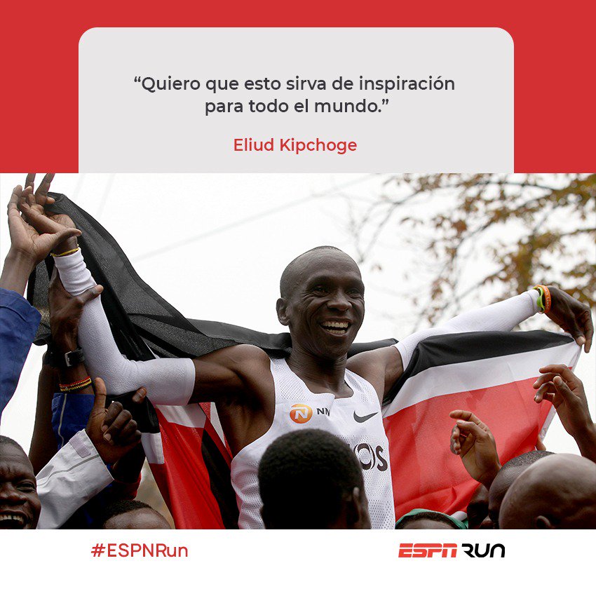 ESPNRun's tweet image. Segundos después de haber logrado esta marca histórica, a Kipchoge aún le quedaba resto para agradecer y dejarle un mensaje a todos sus fanáticos. 🏃‍♂👏

#ESPNRun