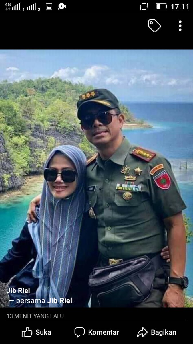 marzukialie_MA's tweet photo. Anda luar biasa, anda terima apapun keputusan atasan krn kesalahan istri yang nyinyir di medsos, anda juga tidak marah dengan istri, justru merangkul istri yg telah membuat anda dipecat. Tidak banyak anggota TNI seperti anda, anda dipermakukan, tp anda legowo. https://t.co/cOxI9upeIB