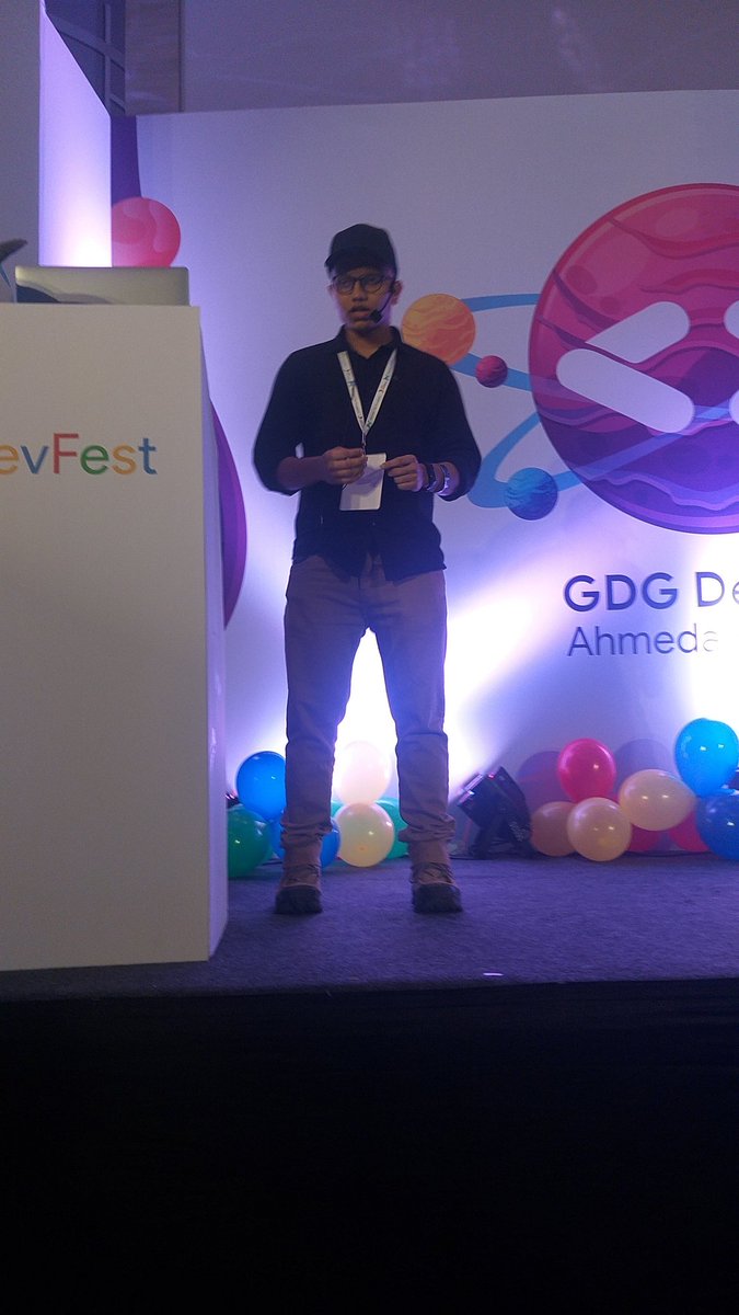 pratik13butani's tweet image. @divyanshub024 is rocking on stage with #FlutterAnimation @FlutterDev 

#DevFestAhm #DevFest19 #GDGAhmedabad #DevFestStories #DevFestIndia