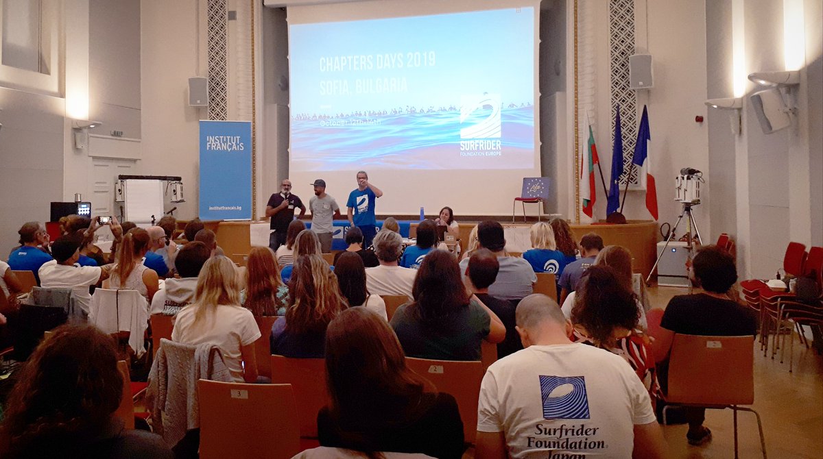 Let's launch the @surfridereurope Chapters Days 2019! What a huge group of volunteers gathered in #Sofia, Bulgaria 🇧🇬 Thanks to the #FrenchInstitute and @SurfriderBG for their warm welcome! 💪🏼
🇪🇺🇧🇬🇧🇪🇩🇪🇮🇹🇱🇺🇷🇪🇵🇹🇪🇸🇫🇷
