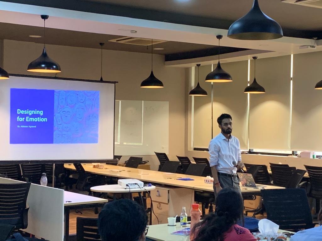 nocodeguy's tweet photo. Delhi Design meetup happening at @loconavhq
1) @rrishabhsonker speaking on @figmadesign
2) @AbhinavAgr on Design for Emotions. https://t.co/UGqudlfX4B