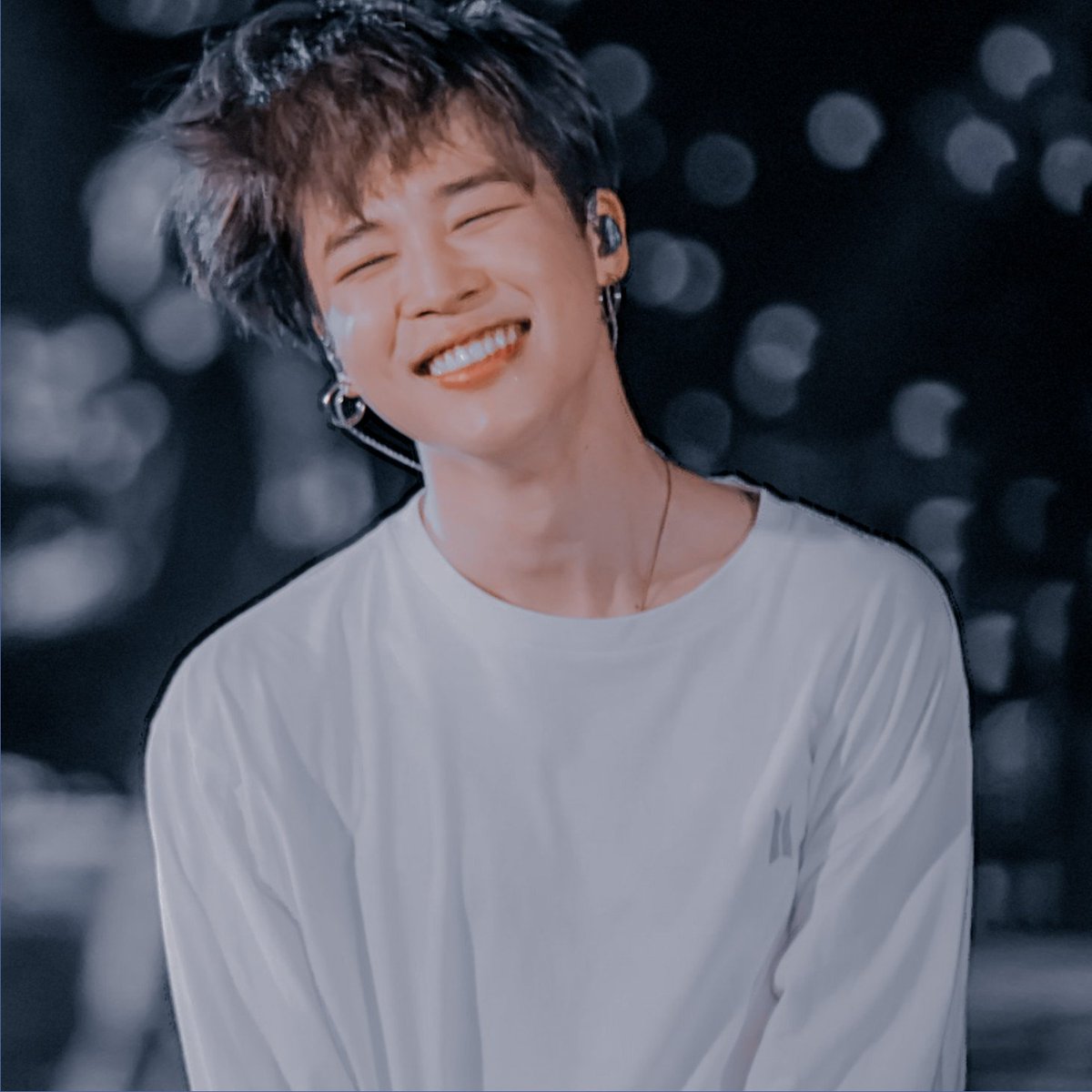 Alexrozett5's tweet photo. Because u are smile is my happines Jimin☀

#BTSinSaudiArabia @BTS_twt #JIMINDAY #JiminWeLoveYou https://t.co/8T6FeOCi6z