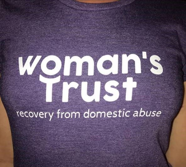 womanstrust's tweet photo. The wonderful Elizabeth is all set for the #RoyalParksHalf on Sunday. Her #ReasonForRunning is to help support our work providing free person-centred counselling for women affected by domestic violence and abuse. https://t.co/RT50Gh61Ry https://t.co/k85gIgmWtL