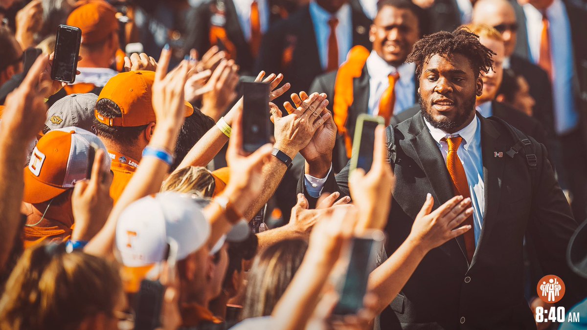 TexasLonghorns's tweet photo. Y’all ready for this, Dallas? 🤘

#HookEm https://t.co/K12Z8TtMJ9