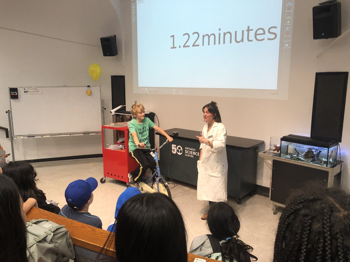 MsThiPham's tweet photo. Ss had an amazing experience at the #actionearth workshop with @OntScienceCtr. Thank you for the amazing #handsonlearning #experientiallearning @mervisalo @queenA_ms https://t.co/EaAPLkRLar