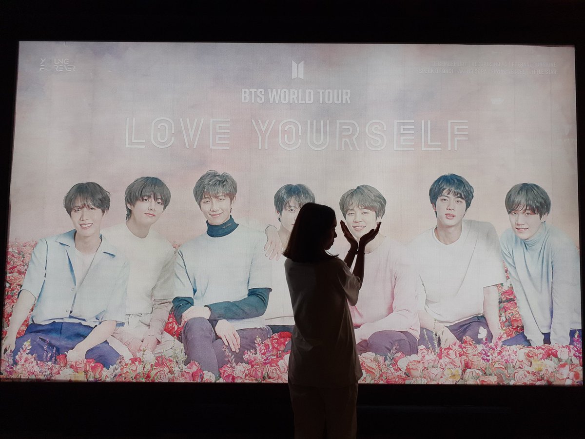 hvann298's tweet photo. I love you 3000 Jimin ah 💜💜 
 Please always stay happy 😘
@BTS_twt
#HappyBirthdayJimin 
#HappyJIMINday 
#LovelyJiminDay
#지민아_늘_사랑해 https://t.co/9dlT5QZBU0